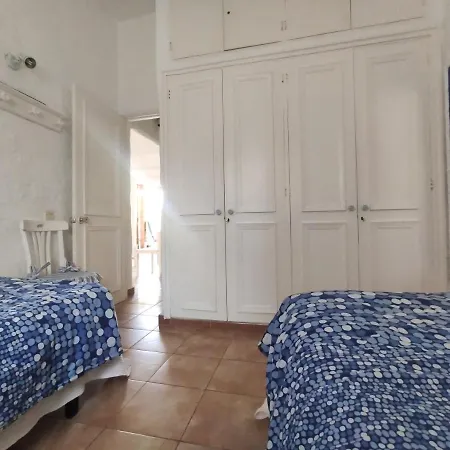 2 Bedroom Next Yumbo Center. Free Parking * 普拉亚戴尔雷安格莱斯